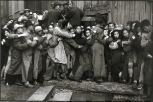Gold distribution in the Kuomintang's last days, Shanghai, China, 1949